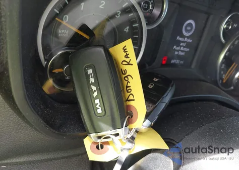 2019 Ram 1500 Tradesman 4X4 6'4 Box из США, поврежденный, VIN 1C6SRFCT5KN597618